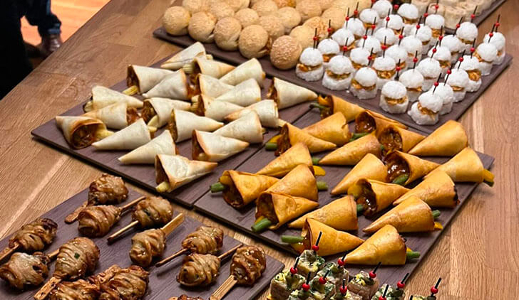 Gibt es eine Mindestbestellmenge oder einen Mindestbestellwert?