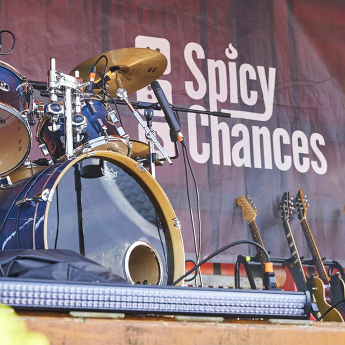 Dienstleister / Künstler